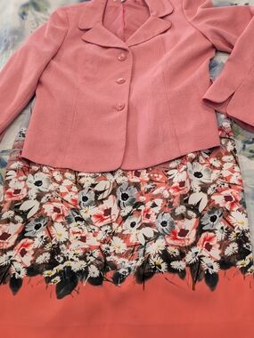 Le Suit Floral Waistband Skirt - Coral, Brown & White
